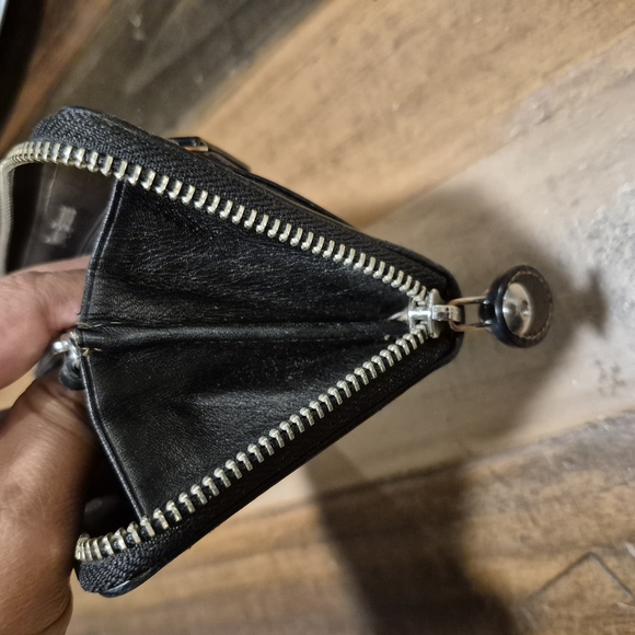 Juicy Couture Y2K Black and White Wallet - Picture 13 of 16